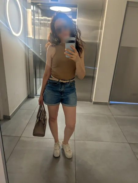 Aylin, 40
