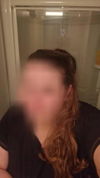 Nina, 26